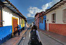 How to NOT Look Like a Backpacker – Even Though You ARE a Backpacker Look like a backpacker