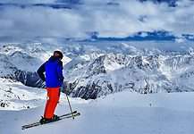 Otztal Valley: A Winter Guide for Solden, Obergurgl and Hochgurgl Panorama of Soelden